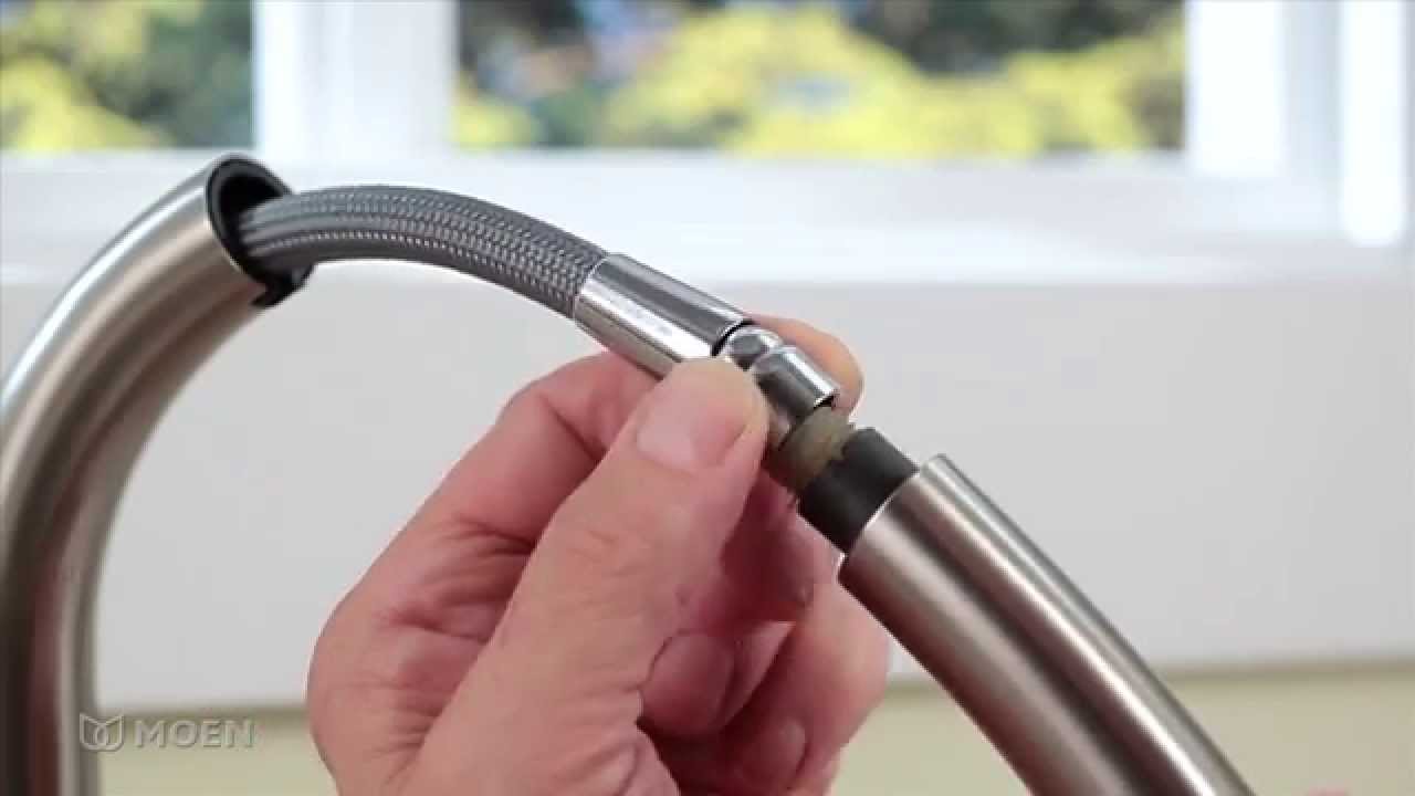 How to Remove a Moen Kitchen Faucet With Sprayer